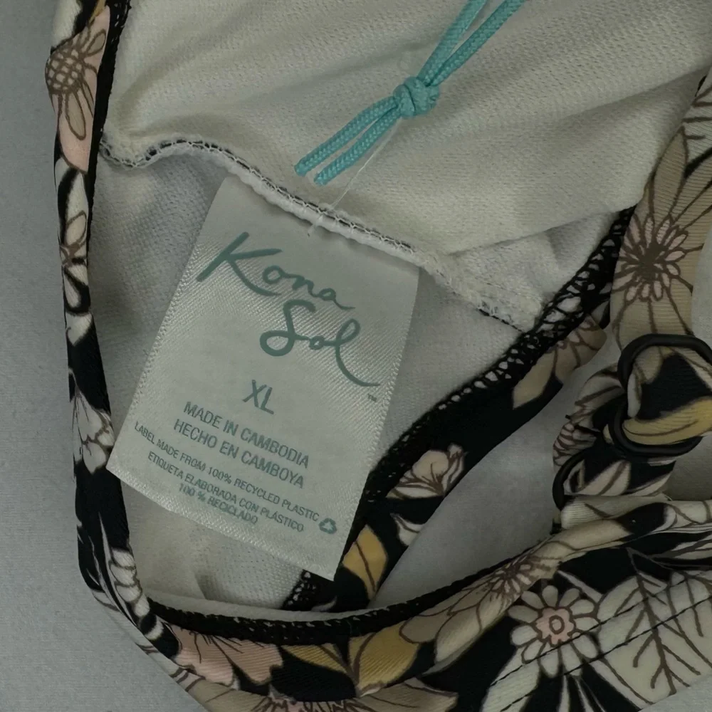 Kona Sol bikini top